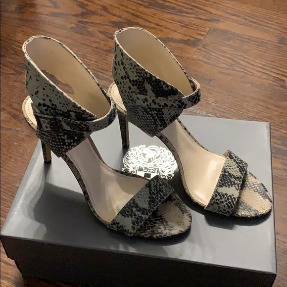 Vince Camuto heeled sandals - Picture 1 of 6